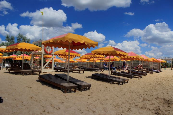 песчаный пляж в крыму