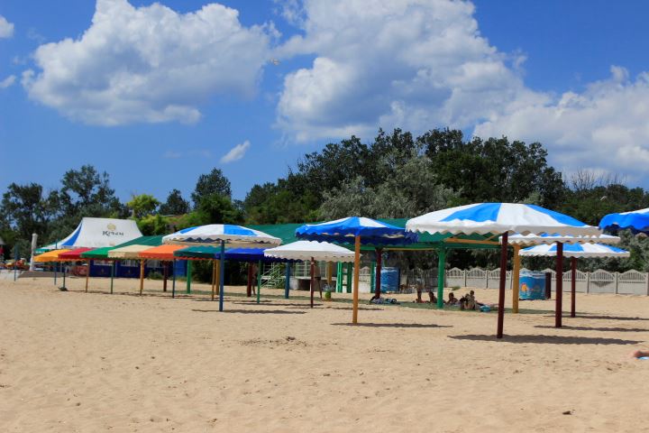 отдых на песчаном пляже в крыму